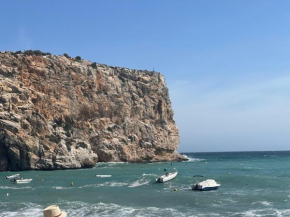 Refugio Costero, Sitio De Calahonda